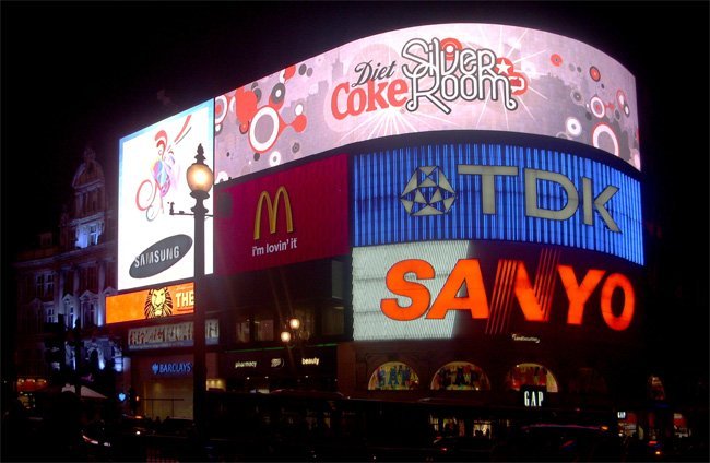 Digital Signage Piccadilly Circus London | MarTech Forum